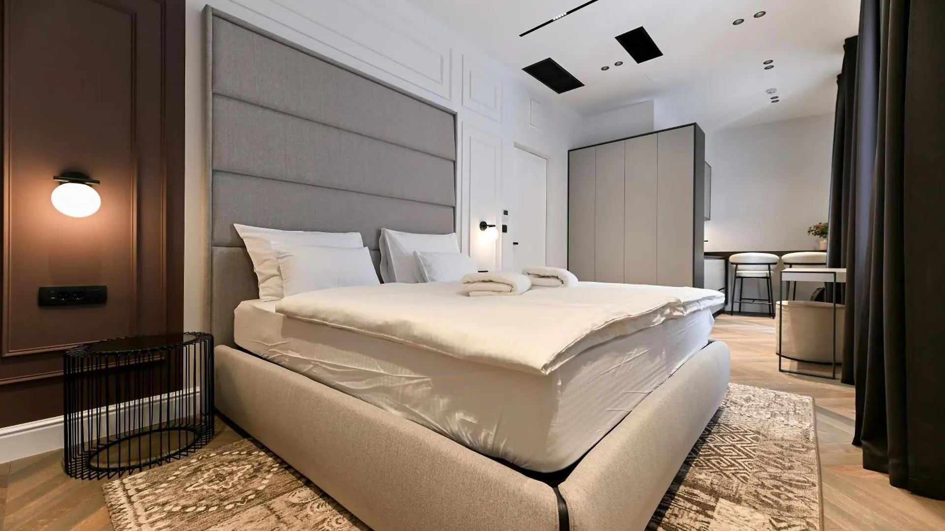 Three Pearls Deluxe Rooms & Studios 0*, Zadar Croatia