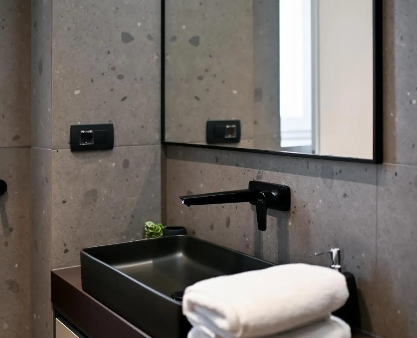 Three Pearls Deluxe Rooms & Studios 0*, Zadar Croatia